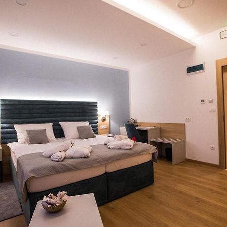 Klecka Vila B&B Rooms Ogulin Kültér fotó